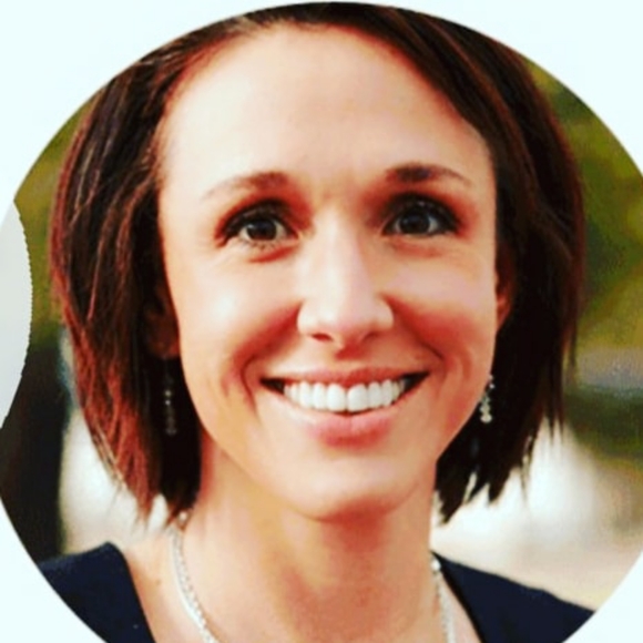 Meet your Posher, Kellie - Picture 2 of 2